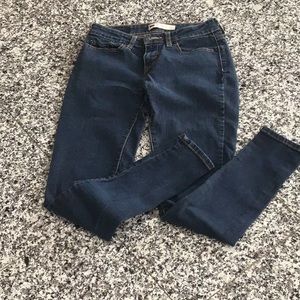 LEVI’S jeans